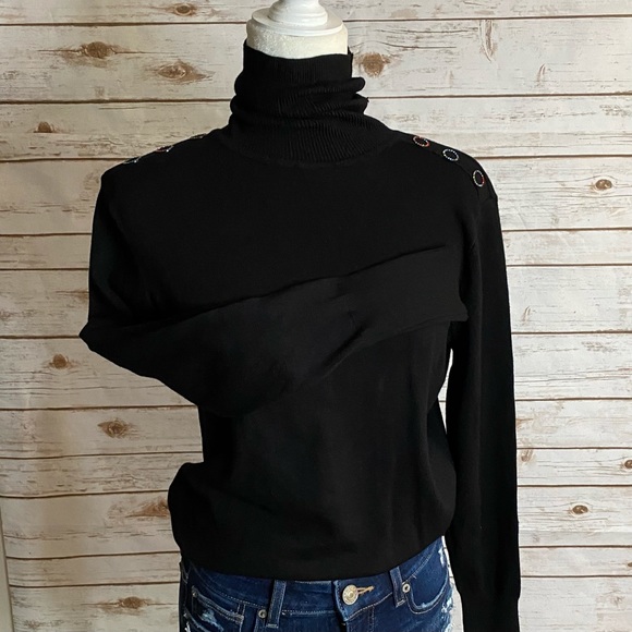 Joseph A Sweaters - NWT Gorgeous Sweater 💋